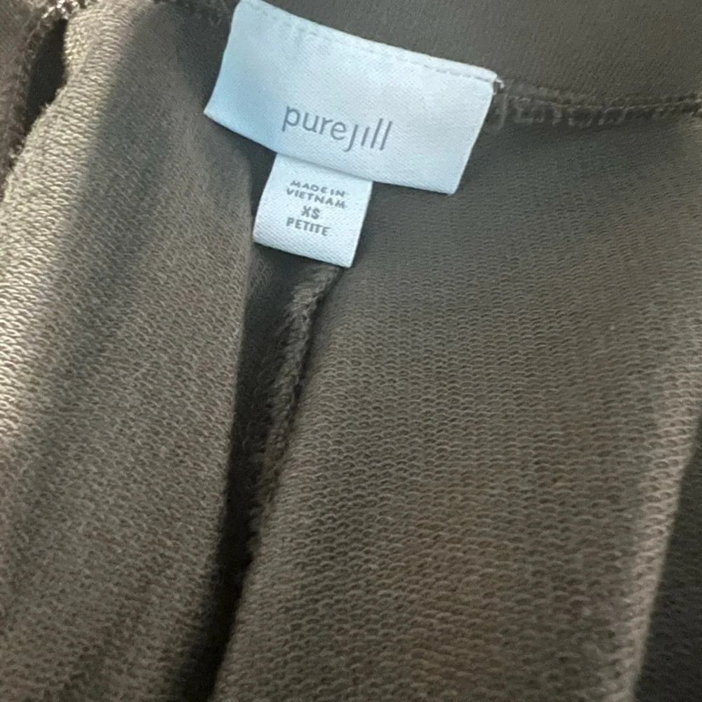 Pure Jill, XS-P oversized 2 piece, long sleeve hooded‎ shacket, matching capri - Picture 12 of 13